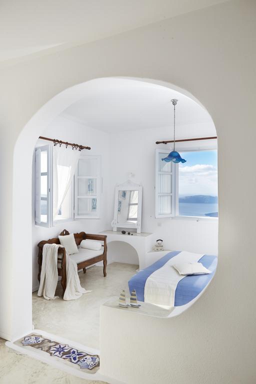 Superior Double Outdoor Plunge Pool Caldera View