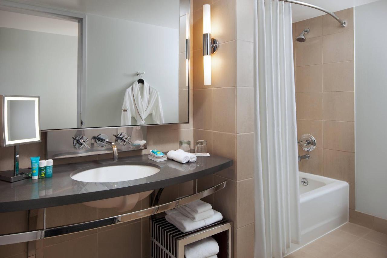 Standard Guest room 1 King Low floor