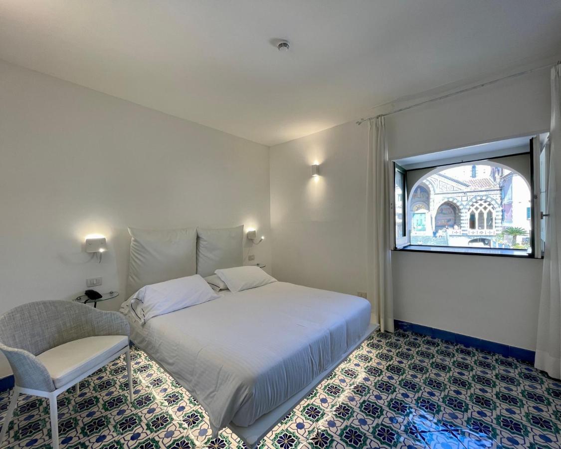 Chambre Double avec Vue sur la Cathédrale