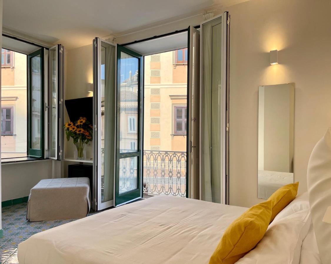 Deluxe Double Room Balcony Cathedral View