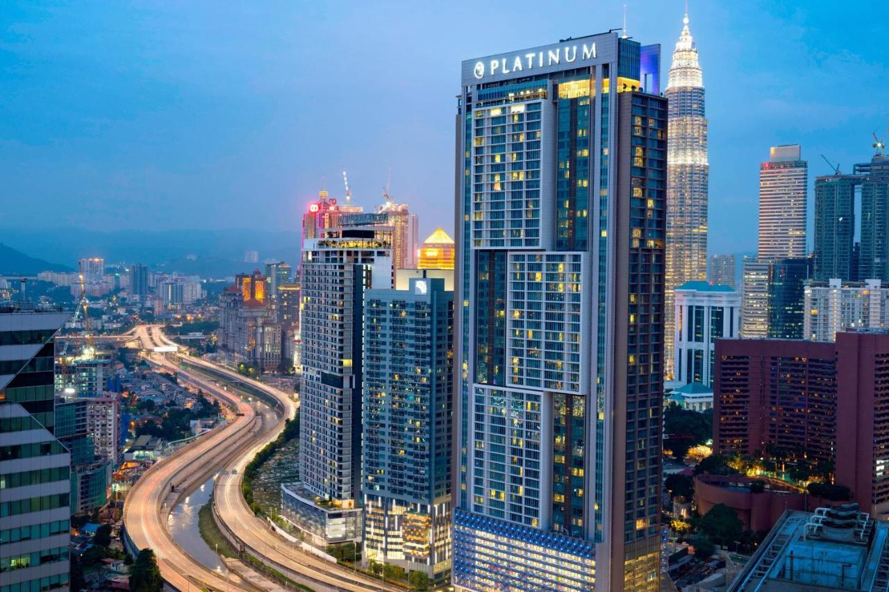 1 King Bed City View Room