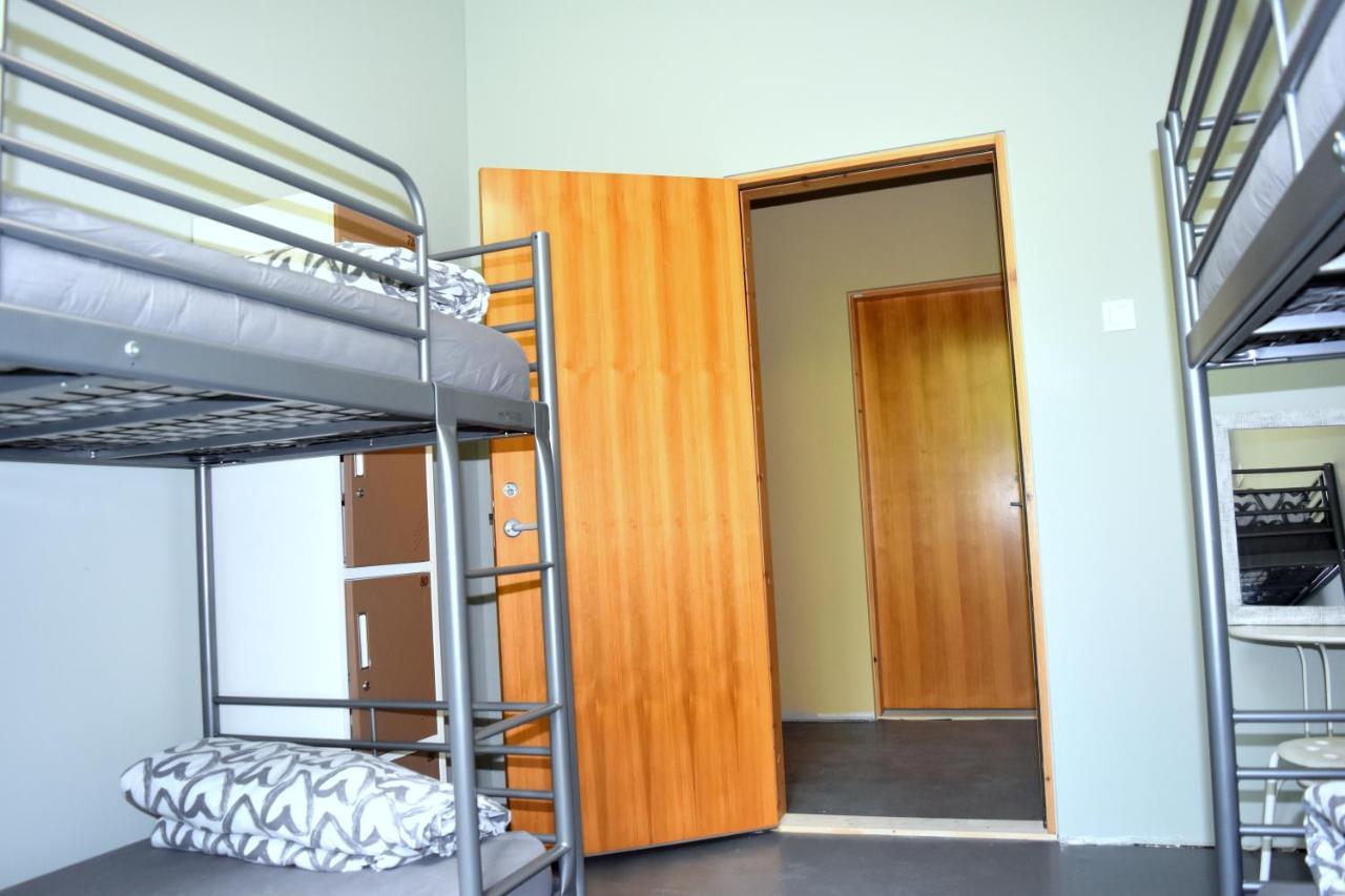 Bed Premium 6-Bed Mixed Dormitory Room