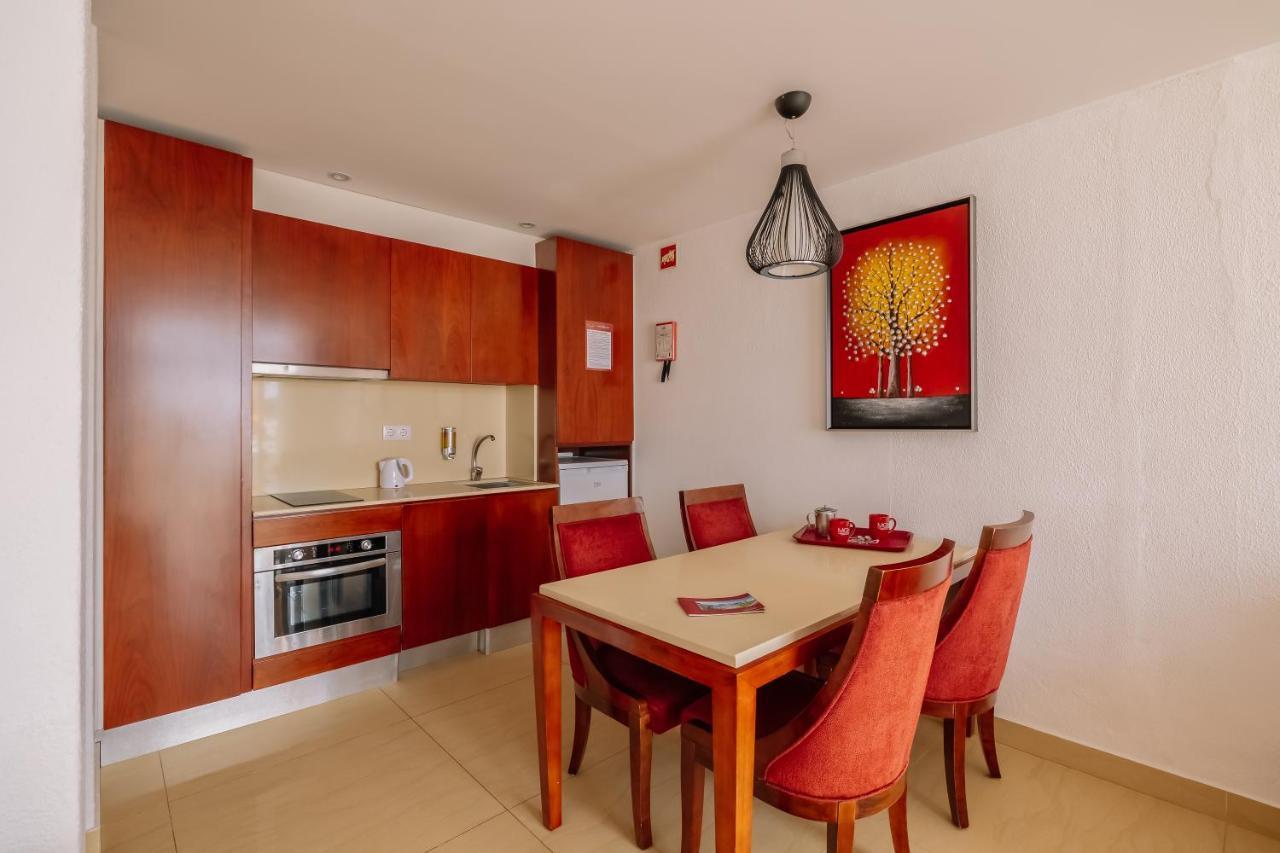 Deluxe One Bedroom Apartment Sea or Pool View