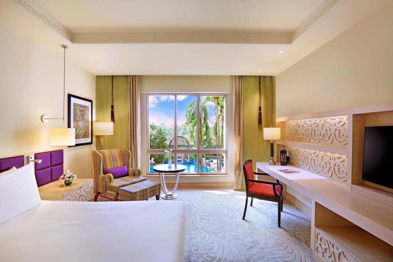 Executive Club Garden or Pool view on Spa Laundry Food & Soft Beverage Buy 1 1 Luxury Happy Hours from 6 pm to 8pm
