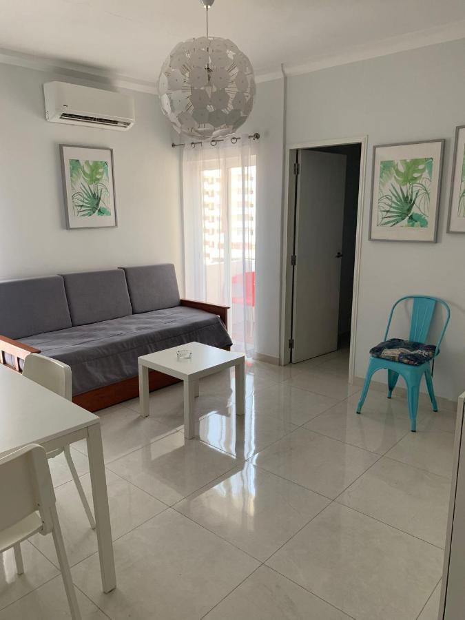 Deluxe One-Bedroom Apartment
