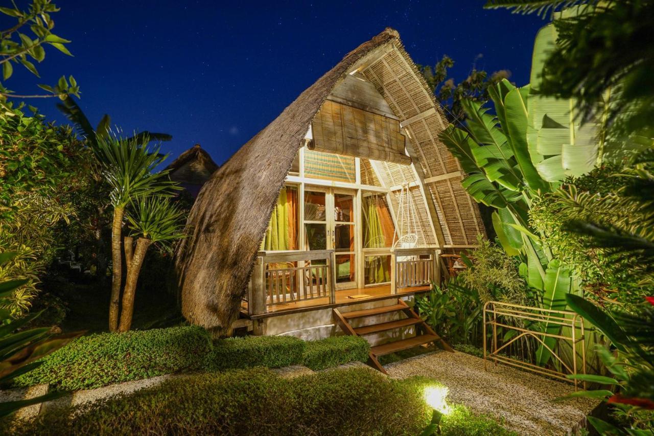 Standard Bungalow Garden View