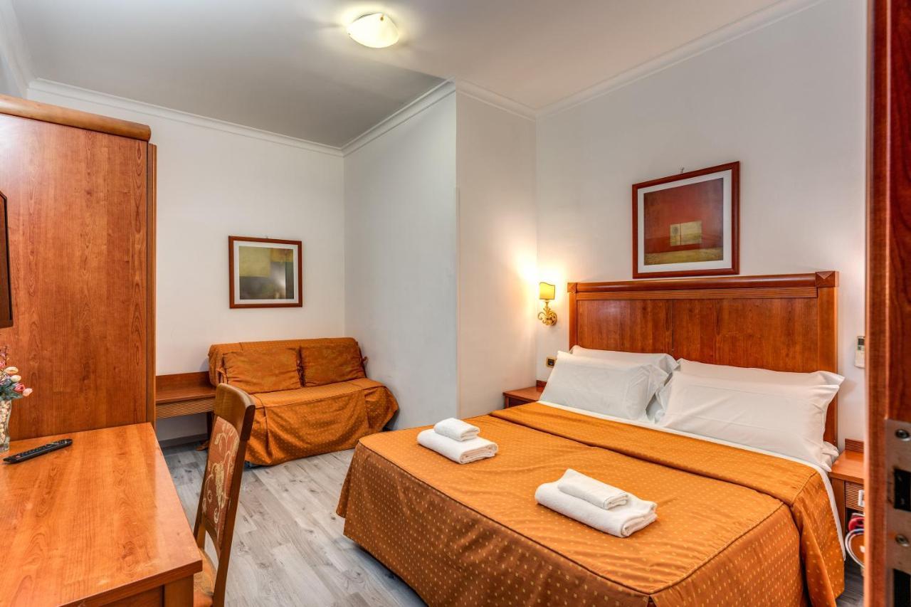 Basic Triple Room