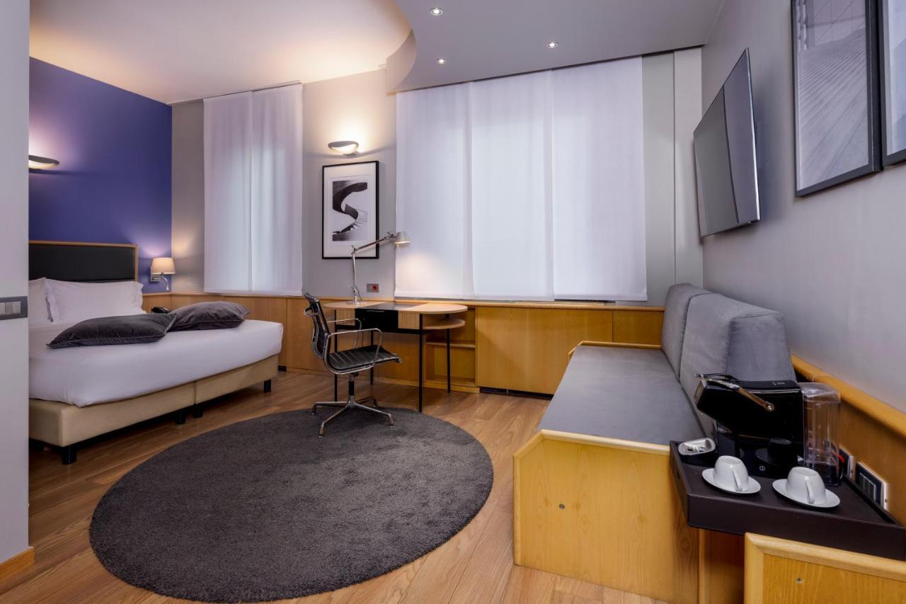Deluxe Queen Room Single Bed