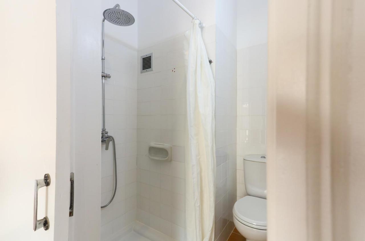 Budget Single Room