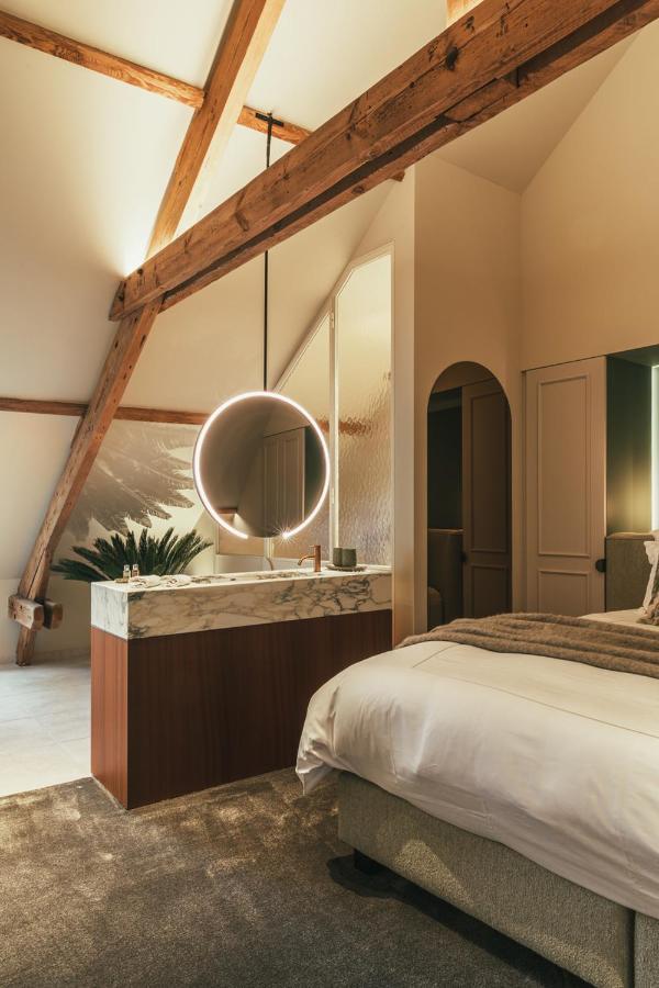 Deluxe Double Room Bath