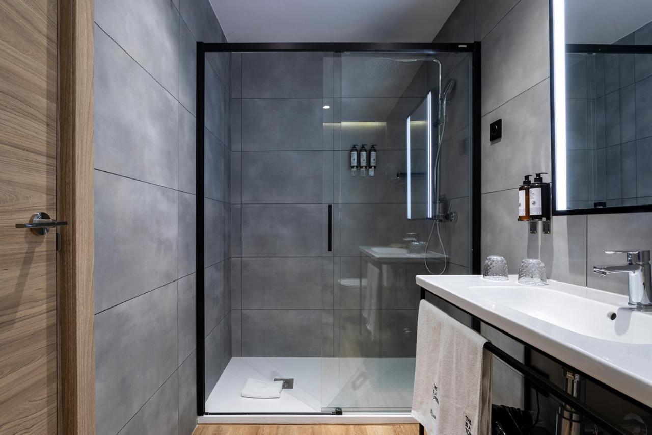 Small Double Room,1398803147:JPEG