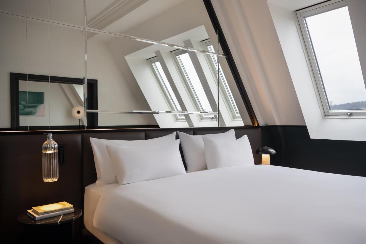 Suite Almanac X - Vue sur Château