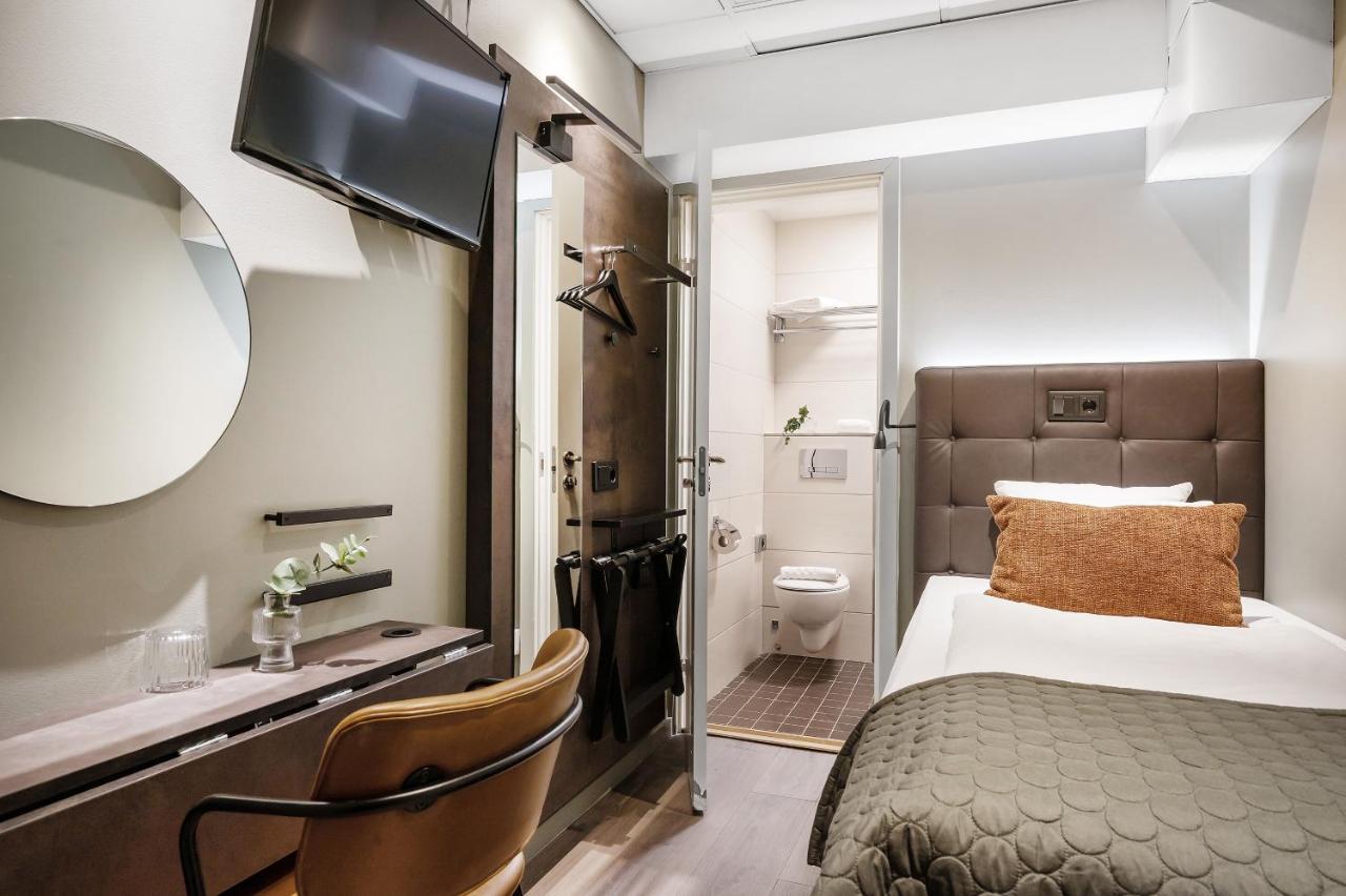 Single Room without Window