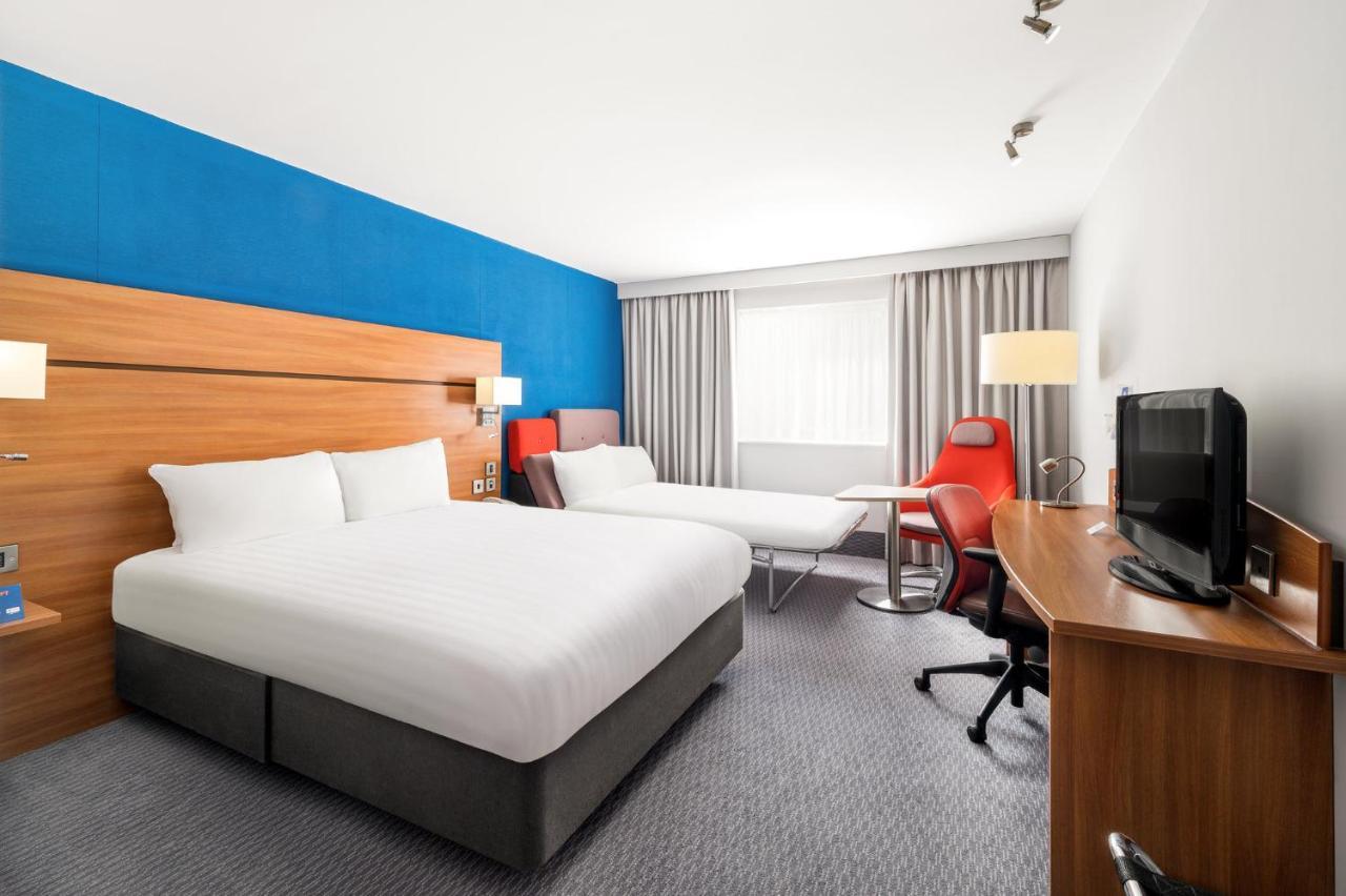 Standard Double Room Sofa Bed Hot