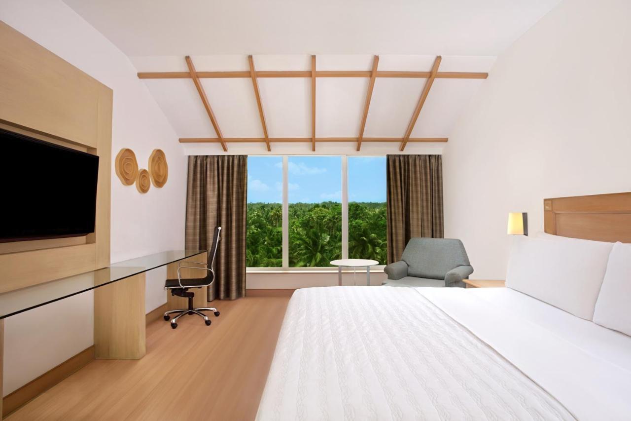 Deluxe King Room with Backwater view with 10% F & B discount,1548700609:JPEG
