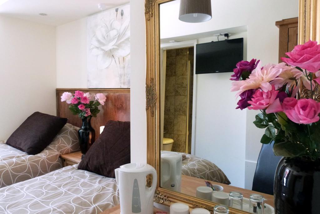 Standard Double or Twin Room,1666677002:JPEG