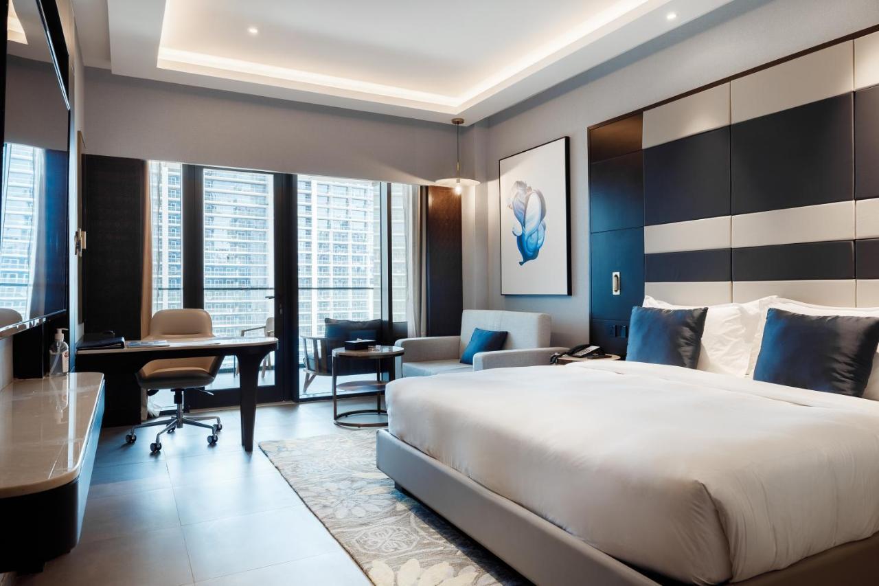 Luxury King Room