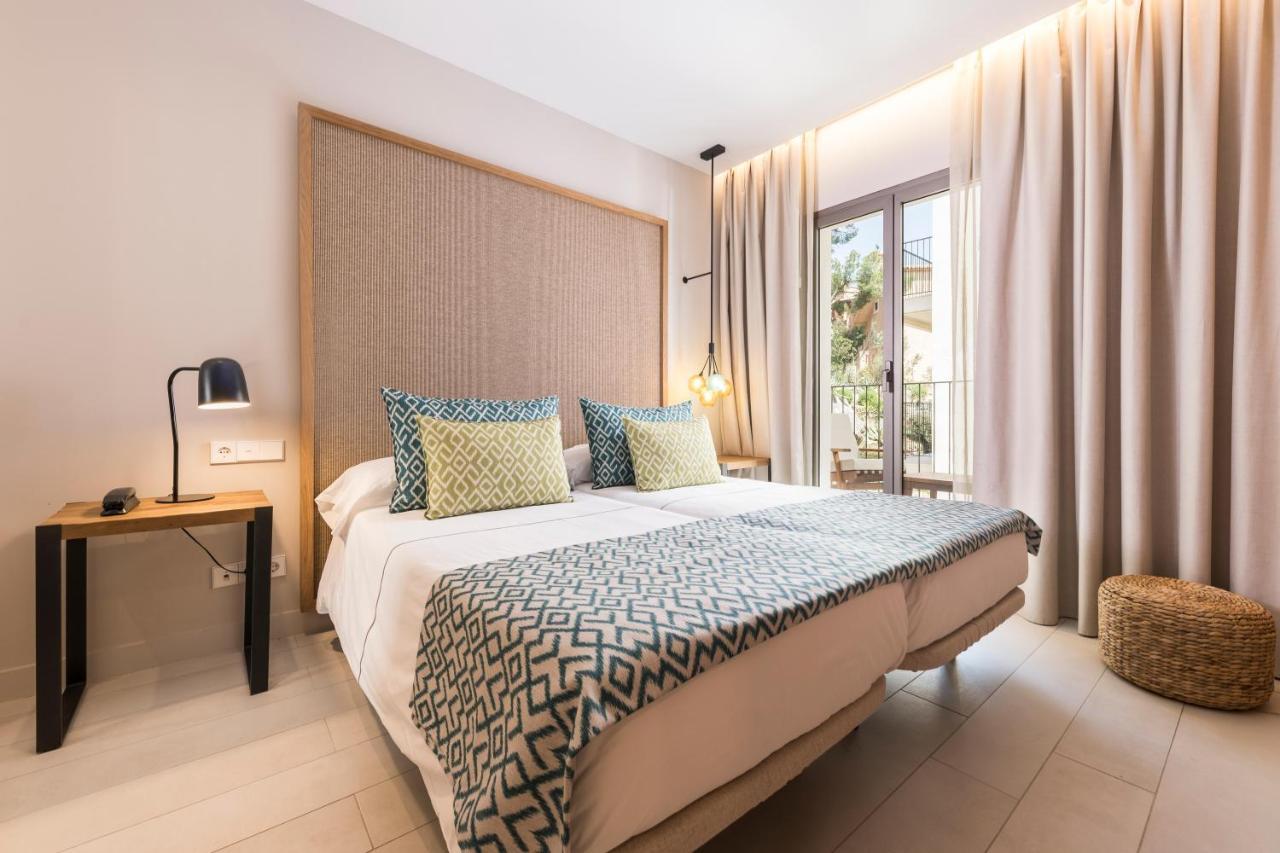 Double or Twin Room Mountain View