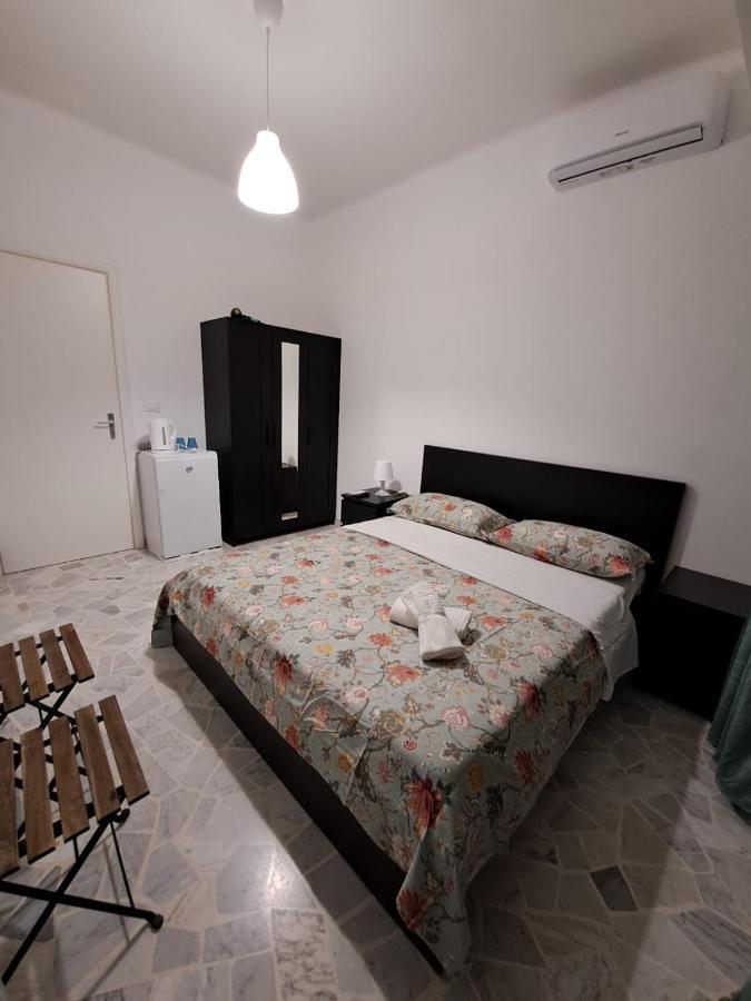 Chambre Double avec Salle de Bains Commune