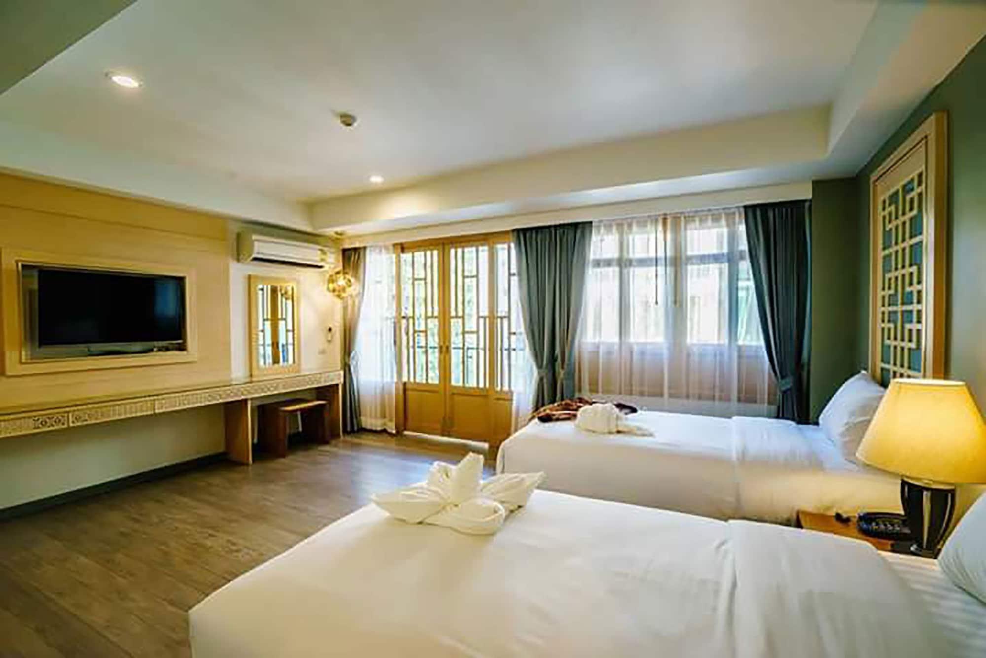 Deluxe Twin Room