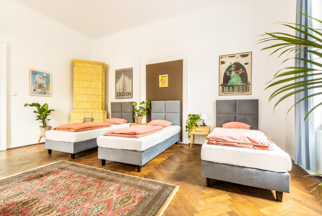 Mixed Dormitory Room