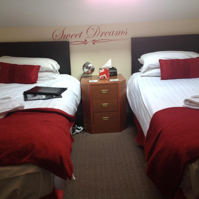Twin Attic Room