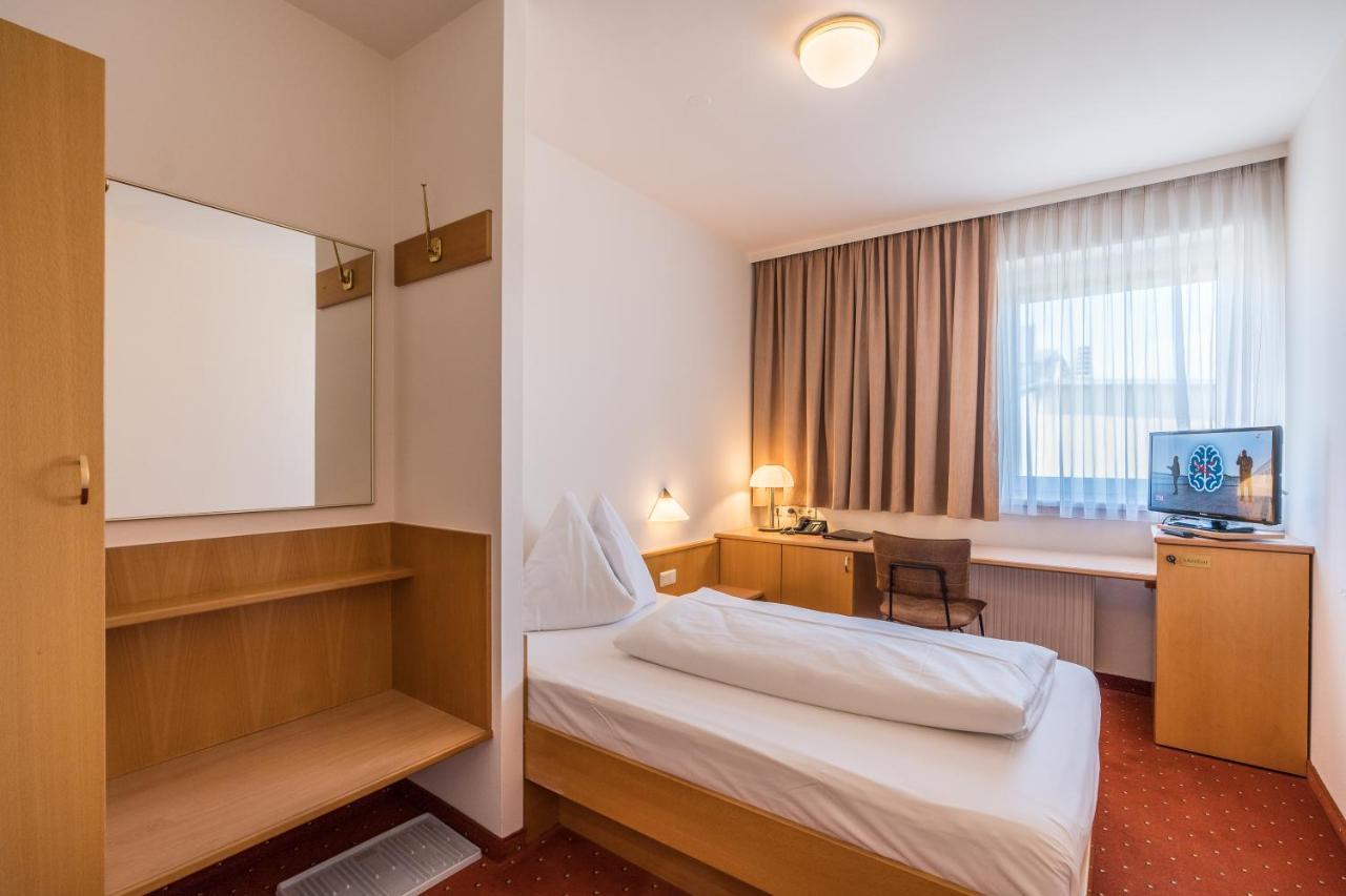 Standaard Familiekamer met 2 Aparte Kamers