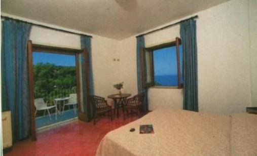 Habitación Triple con vistas al mar