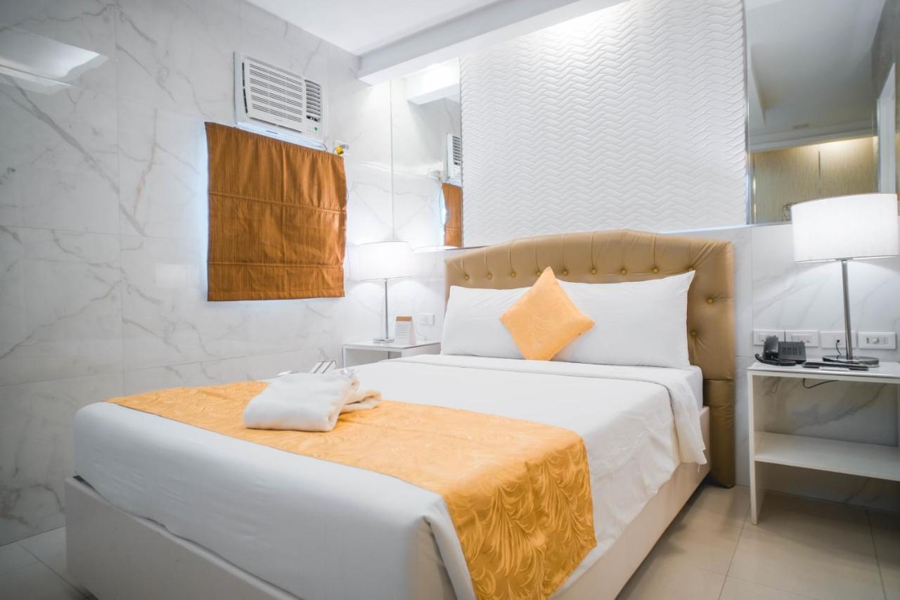 Premier Deluxe Room,1412233316:JPEG