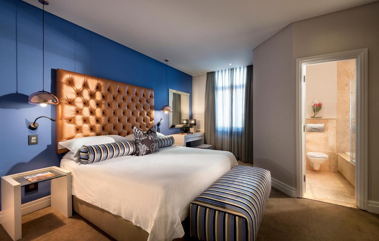 Quarto Superior com Cama de Casal ou 2 de Solteiro