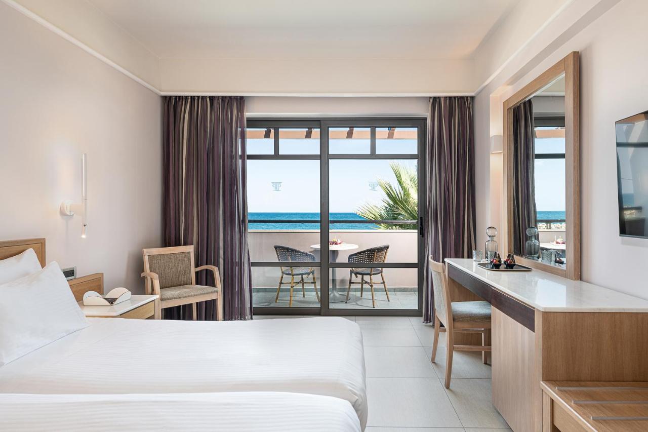 Double Room Garden or Pool View