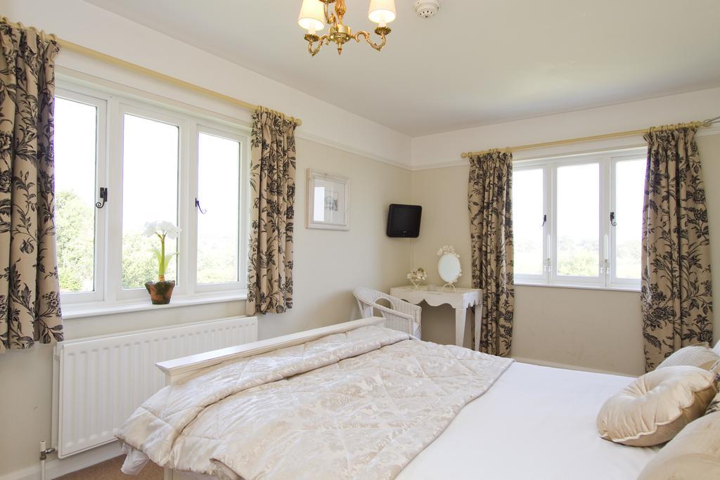 Deluxe Double Room Shower