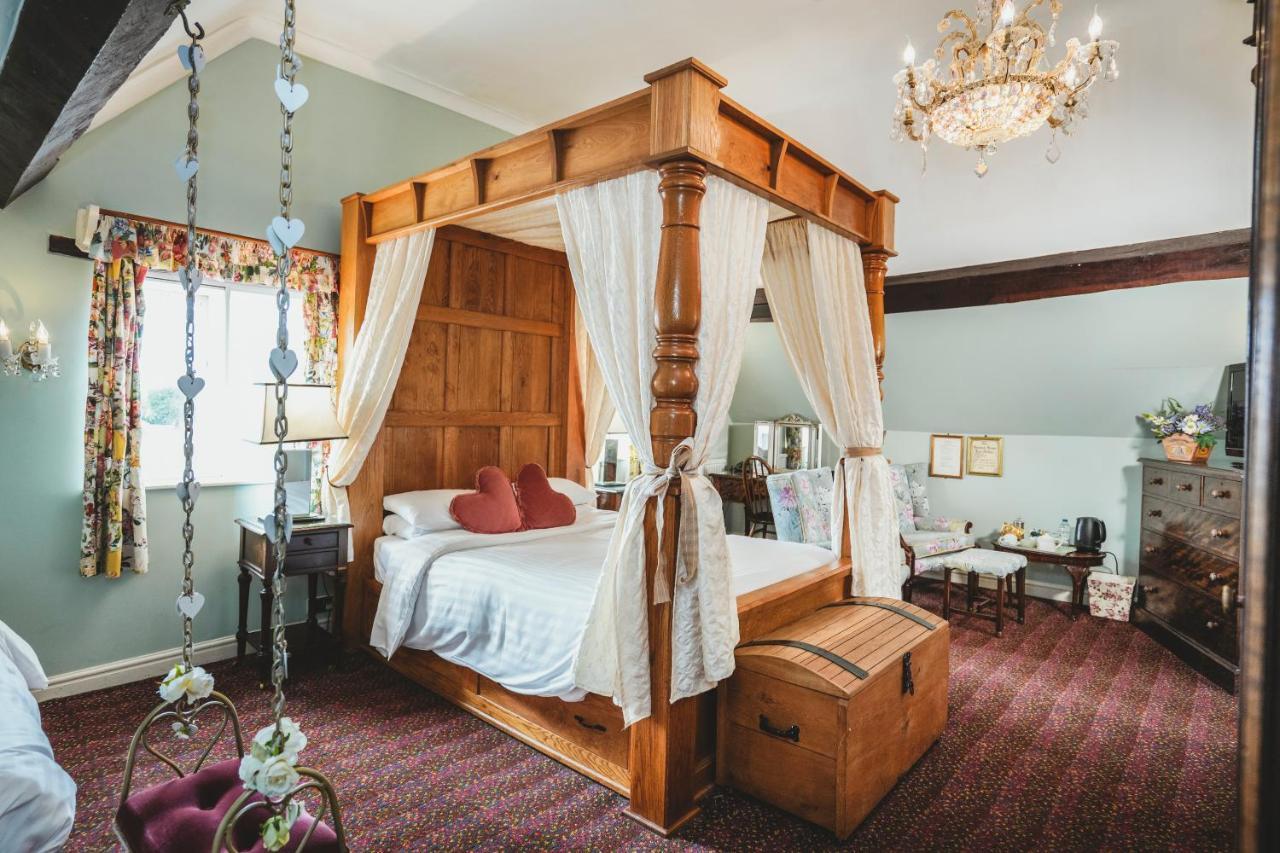Superior Feature Room