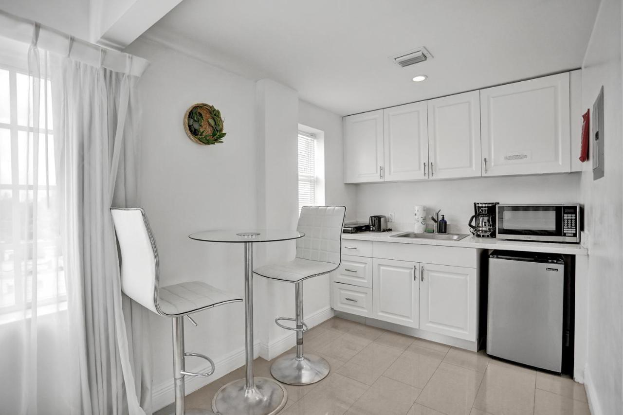 Superior One-Bedroom Suite Kitchen