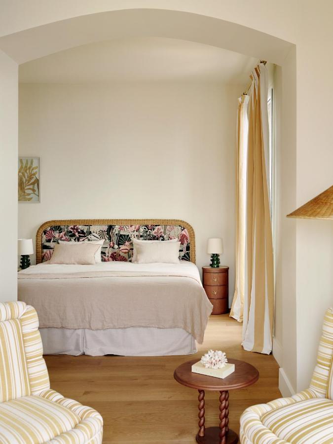 Junior Suite met Balkon en Onbelemmerd Uitzicht op Zee
