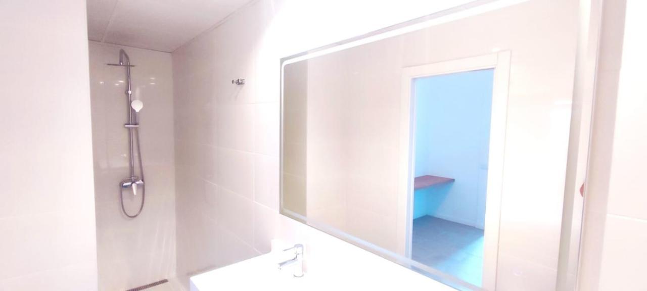 Basic Triple Room
