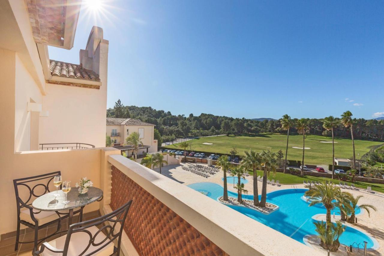 King Suite Sofa Bed Balcony Resort View