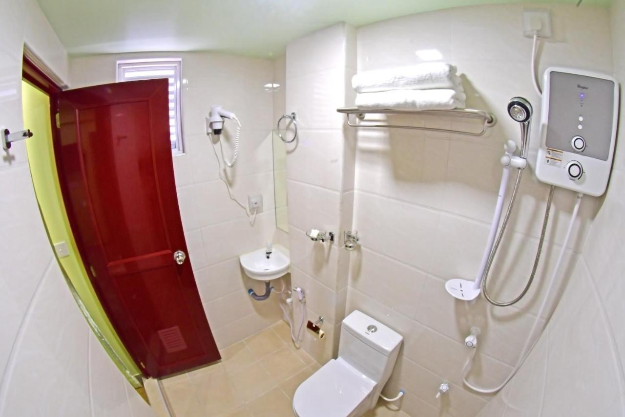 Deluxe Double Room (Free Return Airport Transfer),1415291679:JPEG