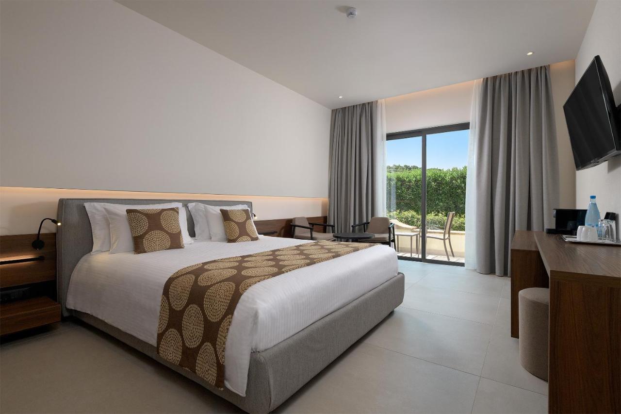 Design-Zimmer mit Blick auf das Inland