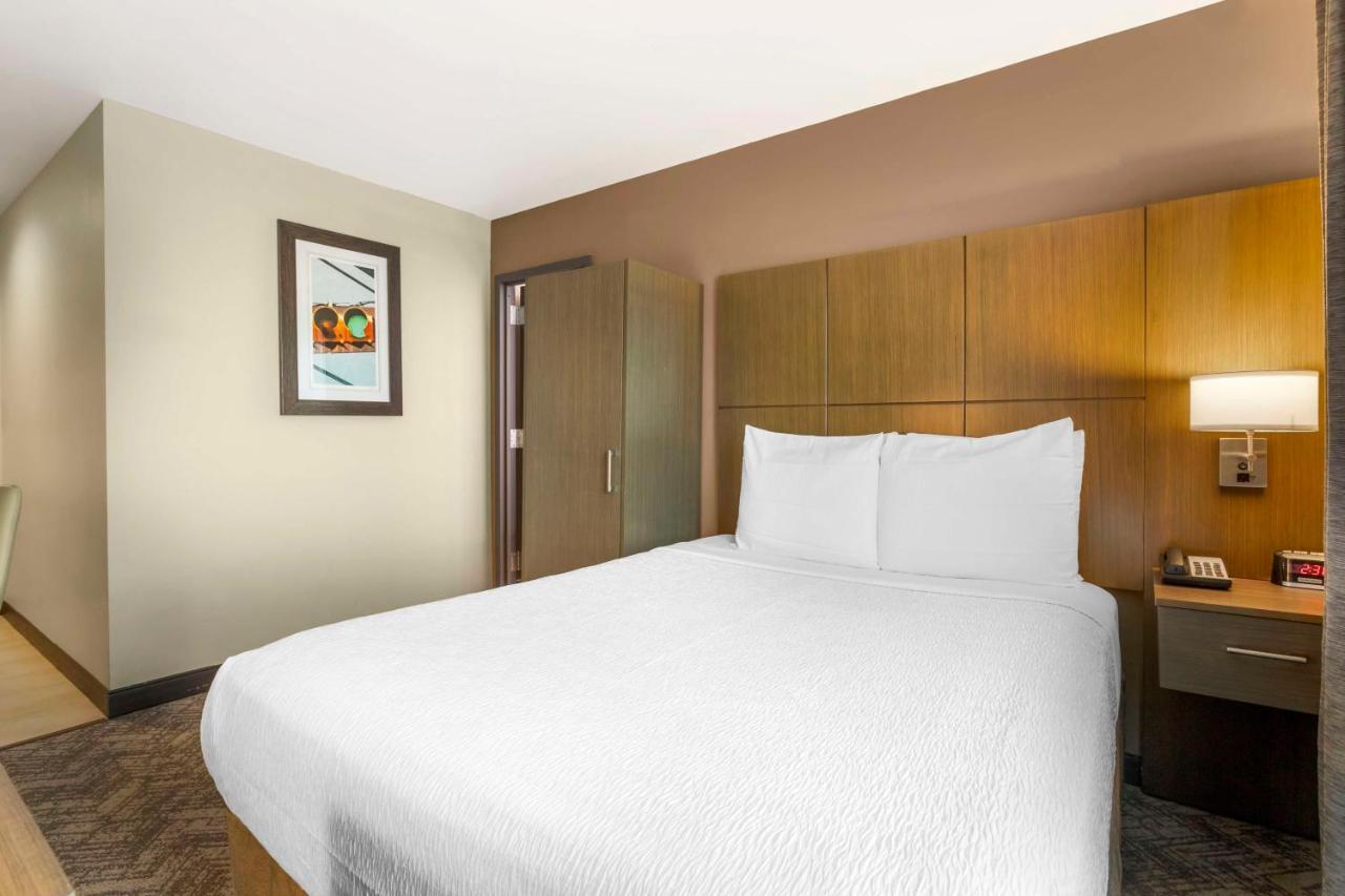 Kamer met Queensize Bed