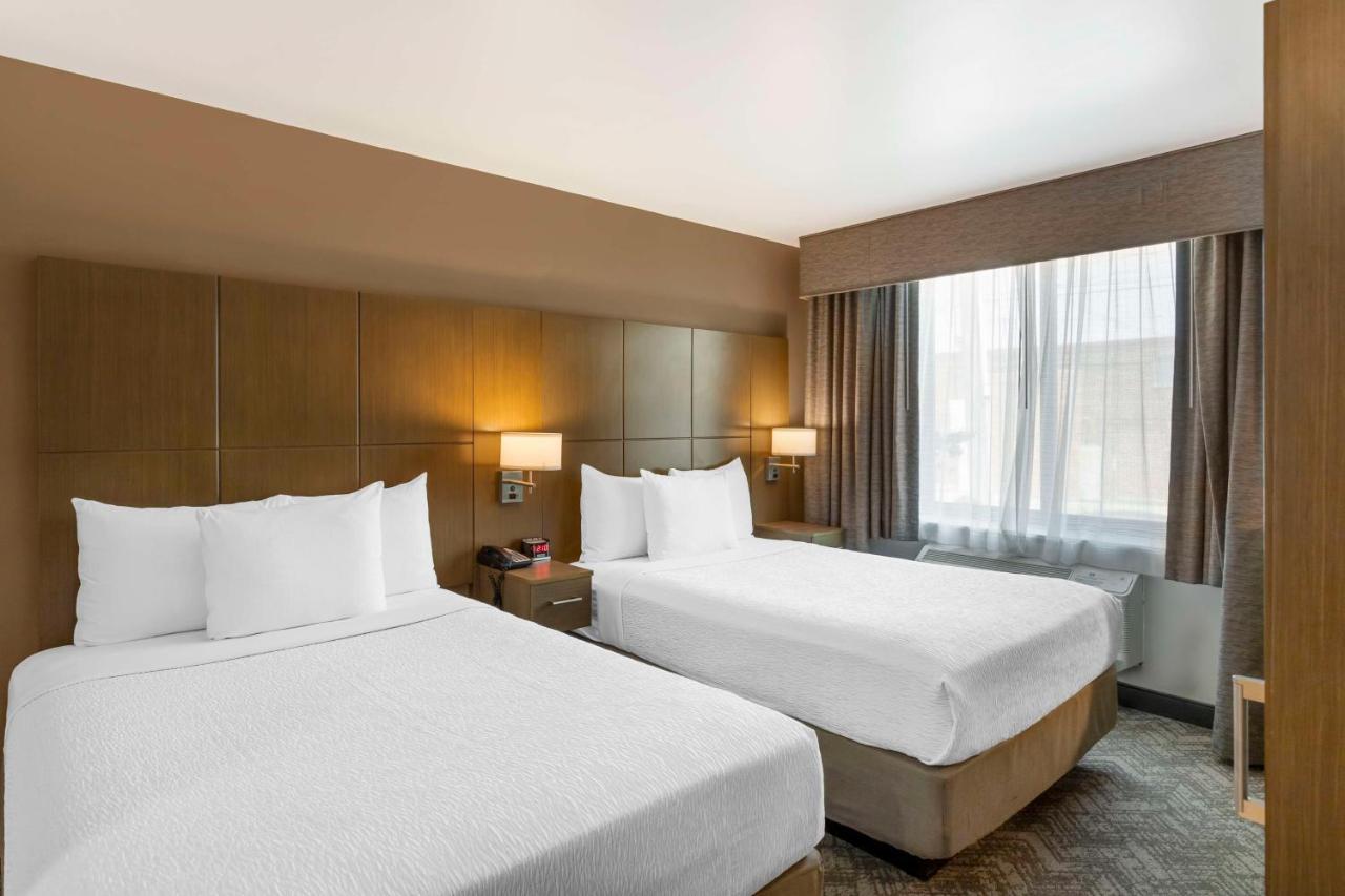 Double Room Two Double Beds Non-Smoking