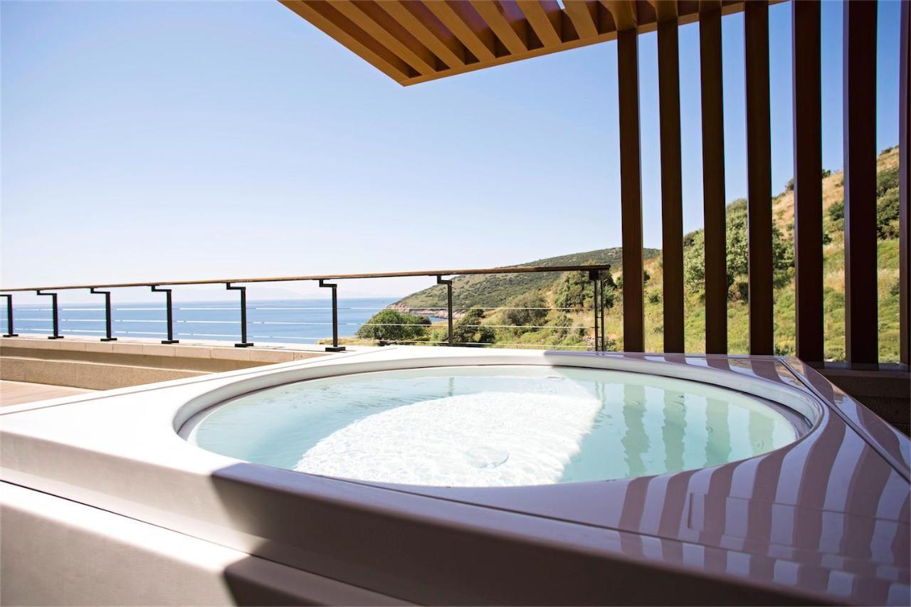Deluxe Hot Tub Room Guest room 1 King Sea view Whirlpool,1553366251:JPEG