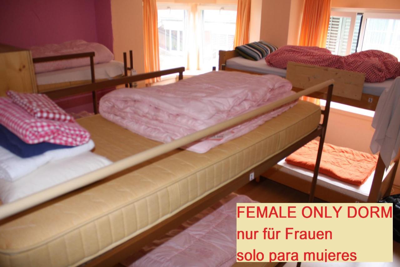 Bed 6-Bed Female Dormitory Room