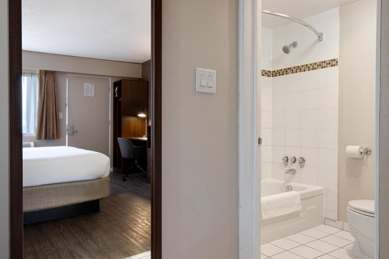 Double Room Two Double Beds Non-Smoking