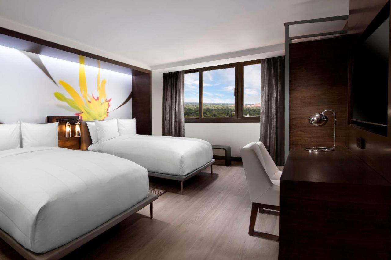 Quarto Design com 2 Camas de Casal