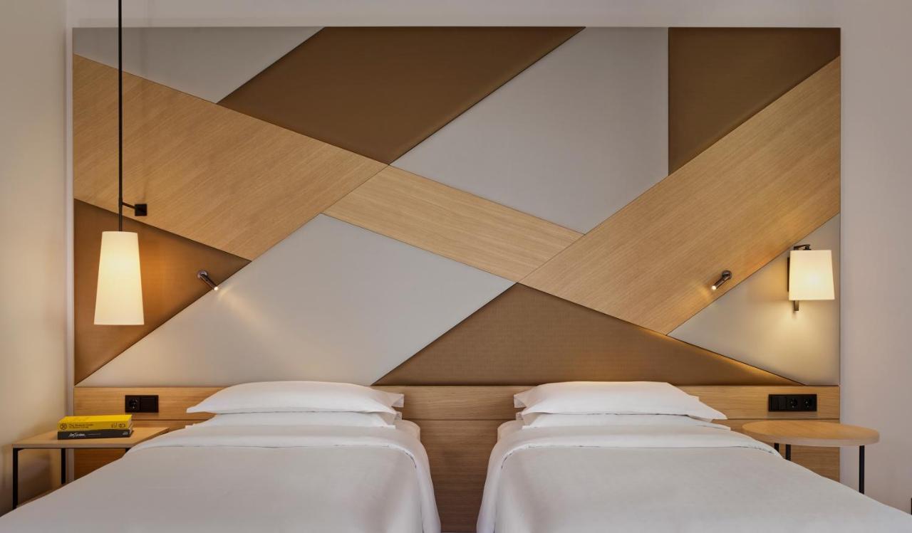 Quarto Deluxe com 2 Camas de Solteiro