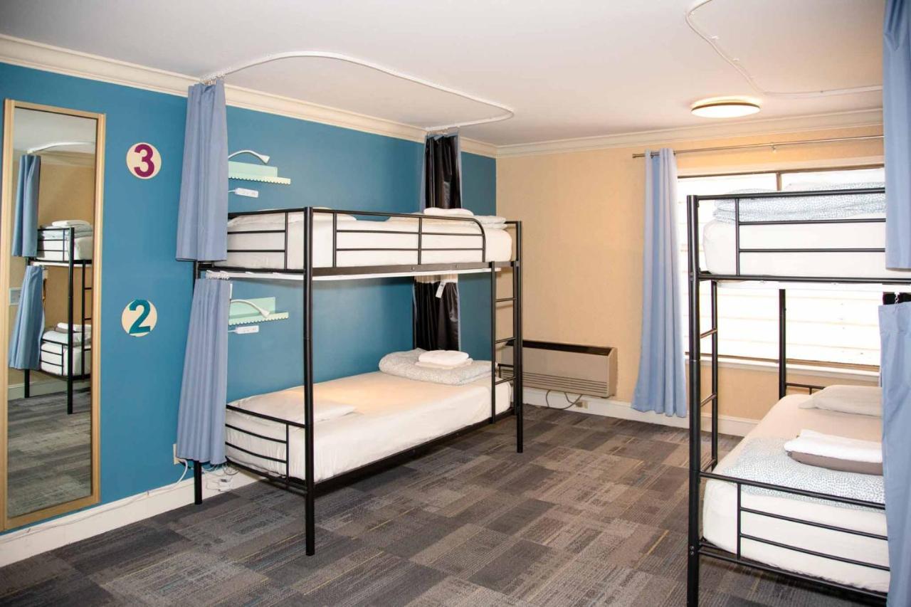 Bed 4-Bed Female Dormitory Room