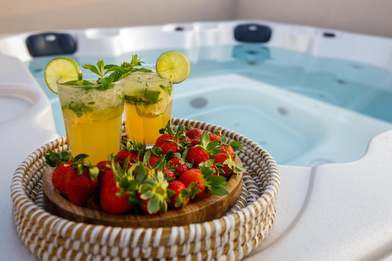 Junior Suite Heated Jacuzzi