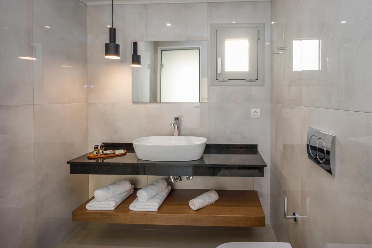 Junior Suite Heated Jacuzzi