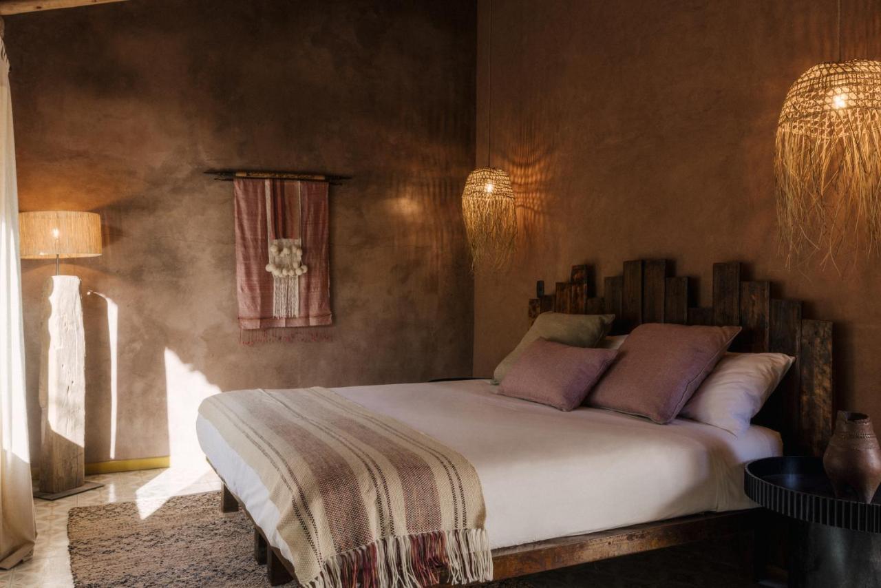 Deluxe Queen Suite